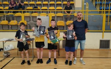 dawid-i-krzys-na-podium-w-xiii-kaszubskim-turnieju-tenisa-stolowego-02